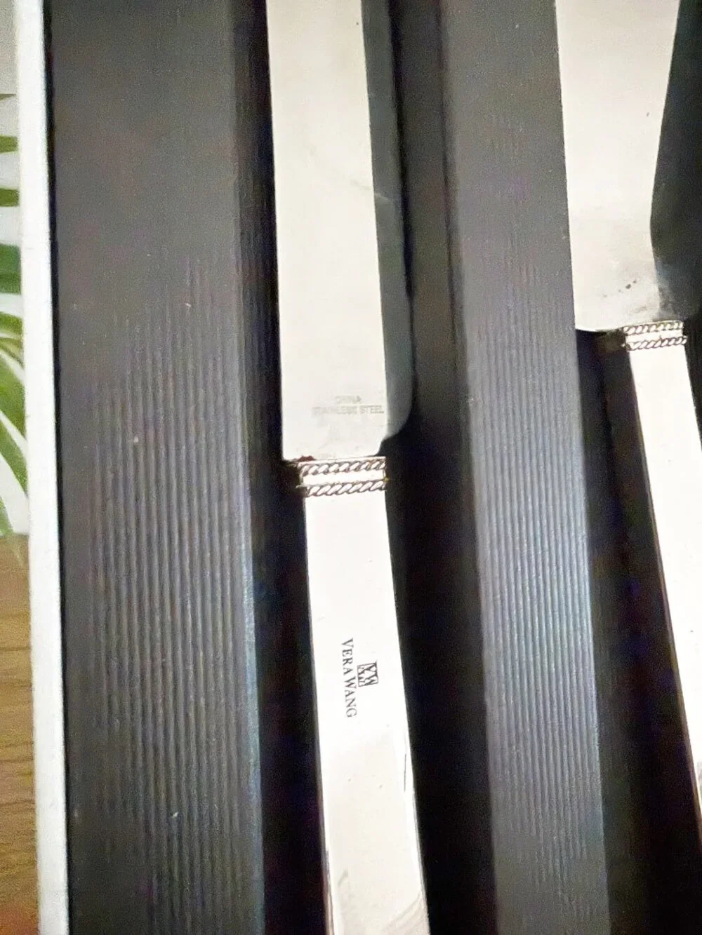 Vera Wang Silver Love Knots Metal Wedding Cake Knife and Server Set